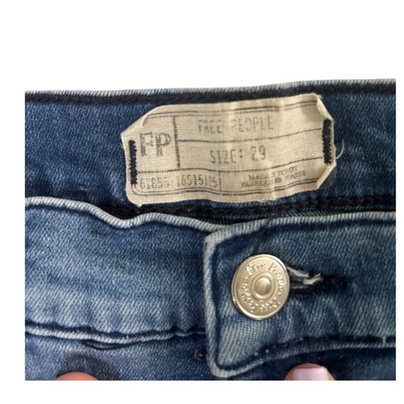 Free‎ People size 29 light wash jeans - Picture 3 of 5
